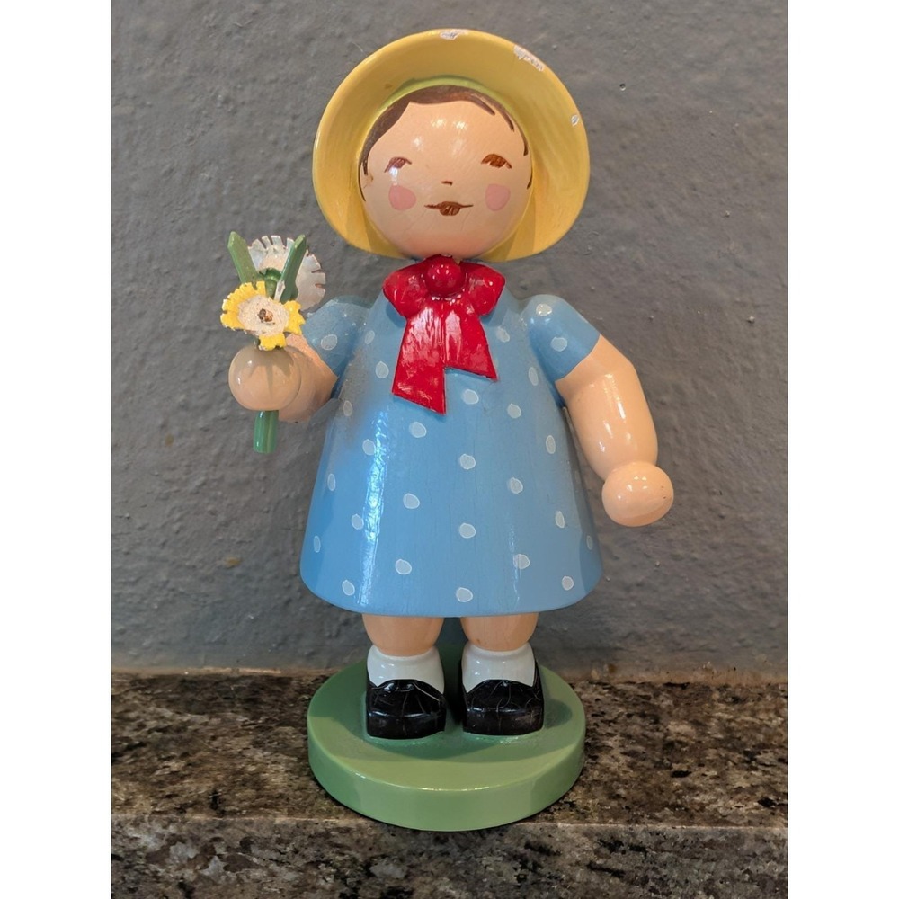 German Erzgebirge Wendt & Kuhn Girl Spring Flowers Bonnet Figurine Wood Blue